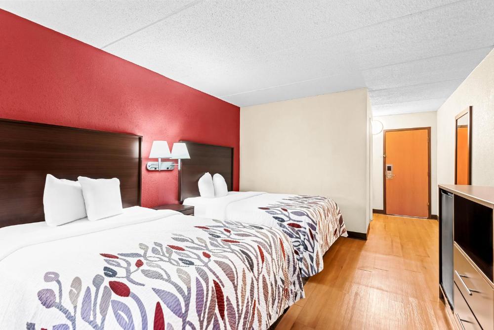 Deluxe Room with Two Double Beds Non-Smoking interior